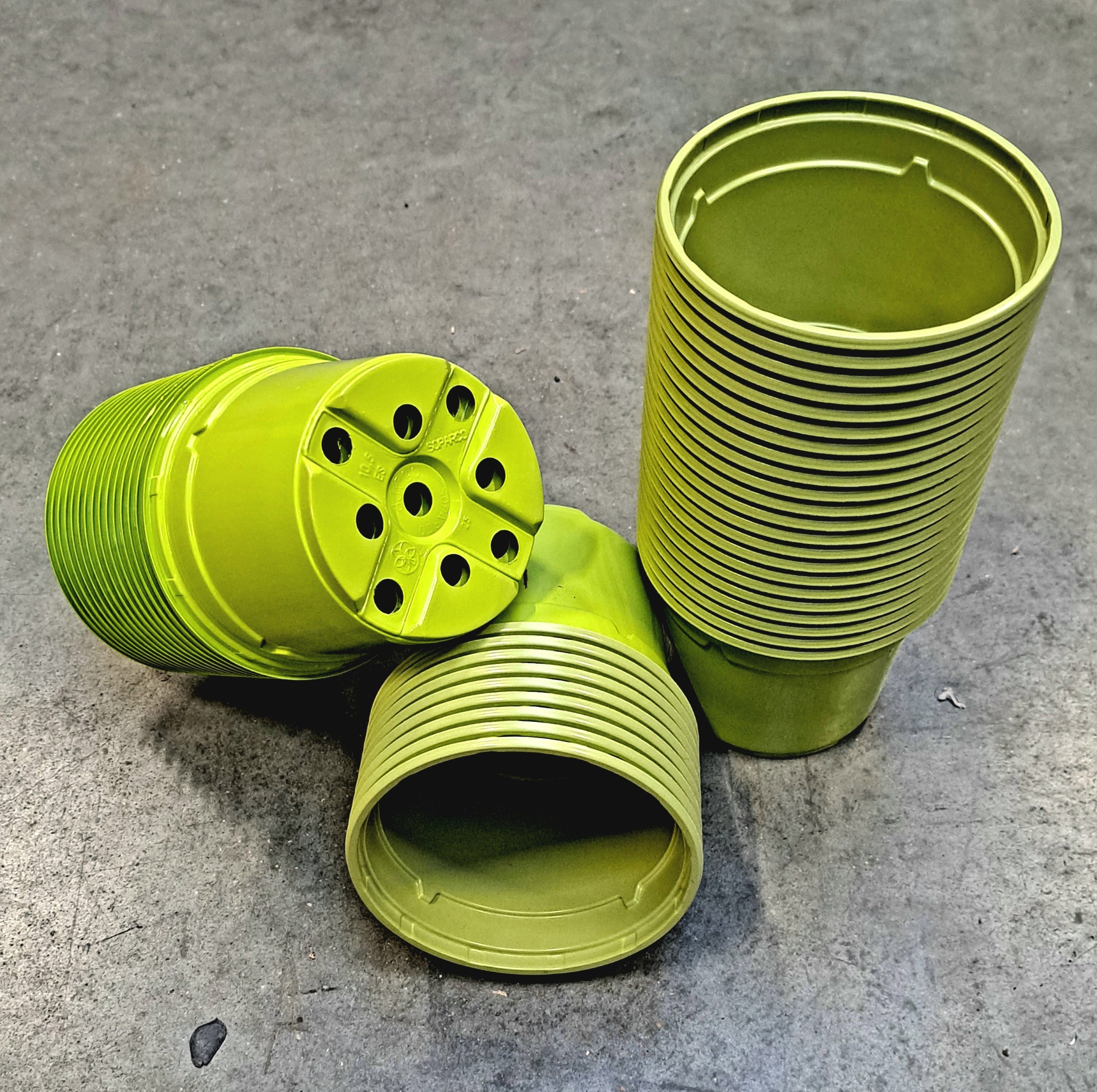Cache-pots ronds 10,5 cm pour potager en plastique LIND GREEN (choisir la quantité)