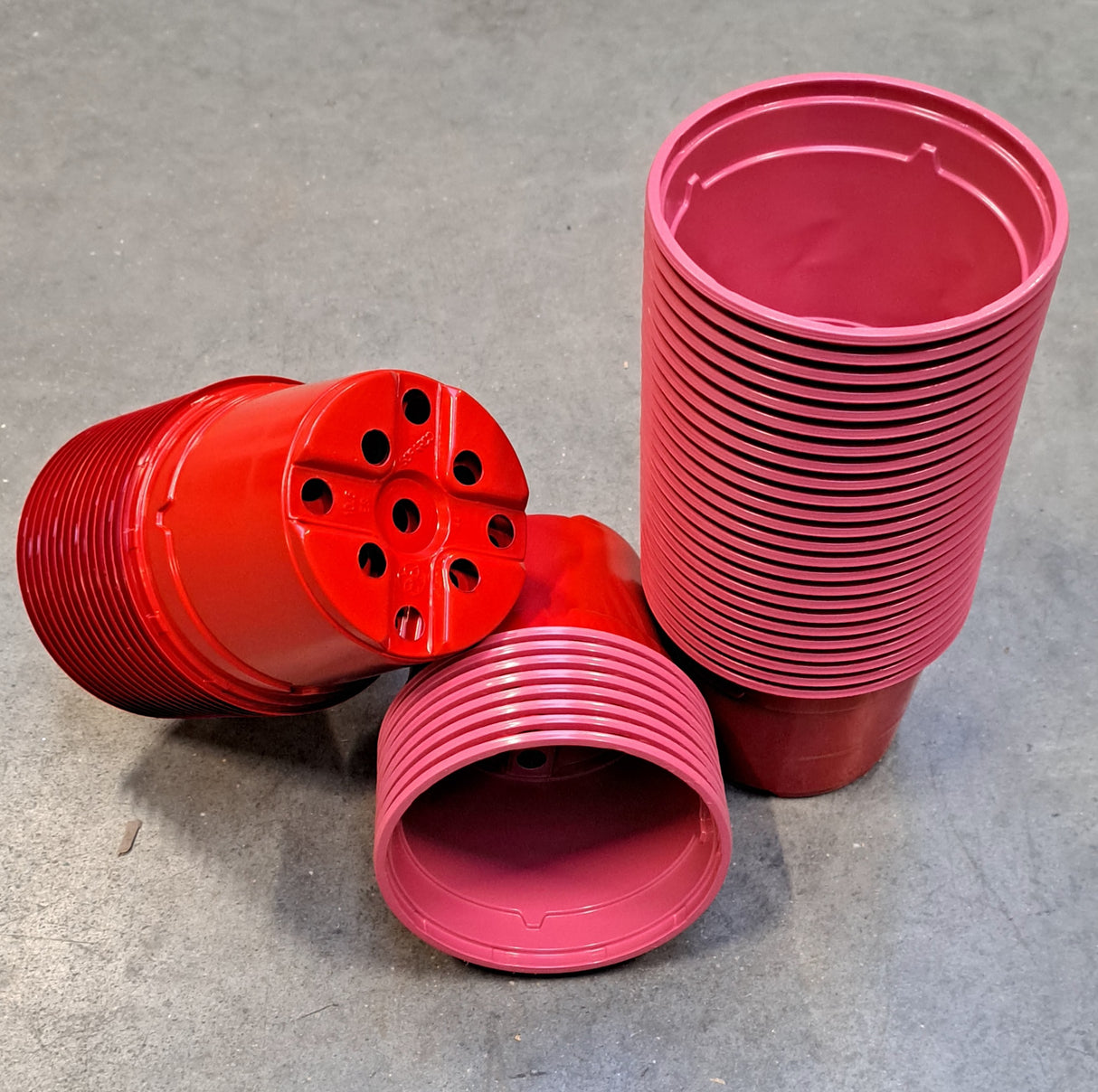 Cache-pots ronds 10,5 cm pour potager en plastique ROUGE (choisir la quantité)