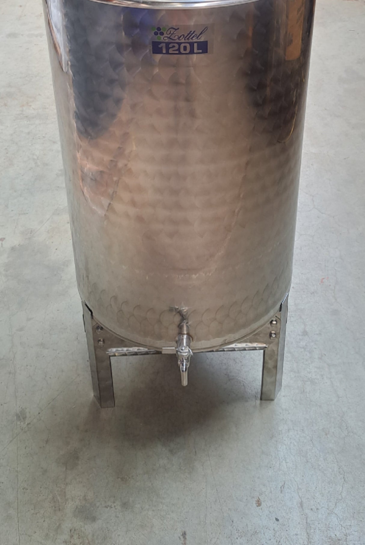 Base with legs Zottel in stainless steel for wine tanks 50-100 liters without legs