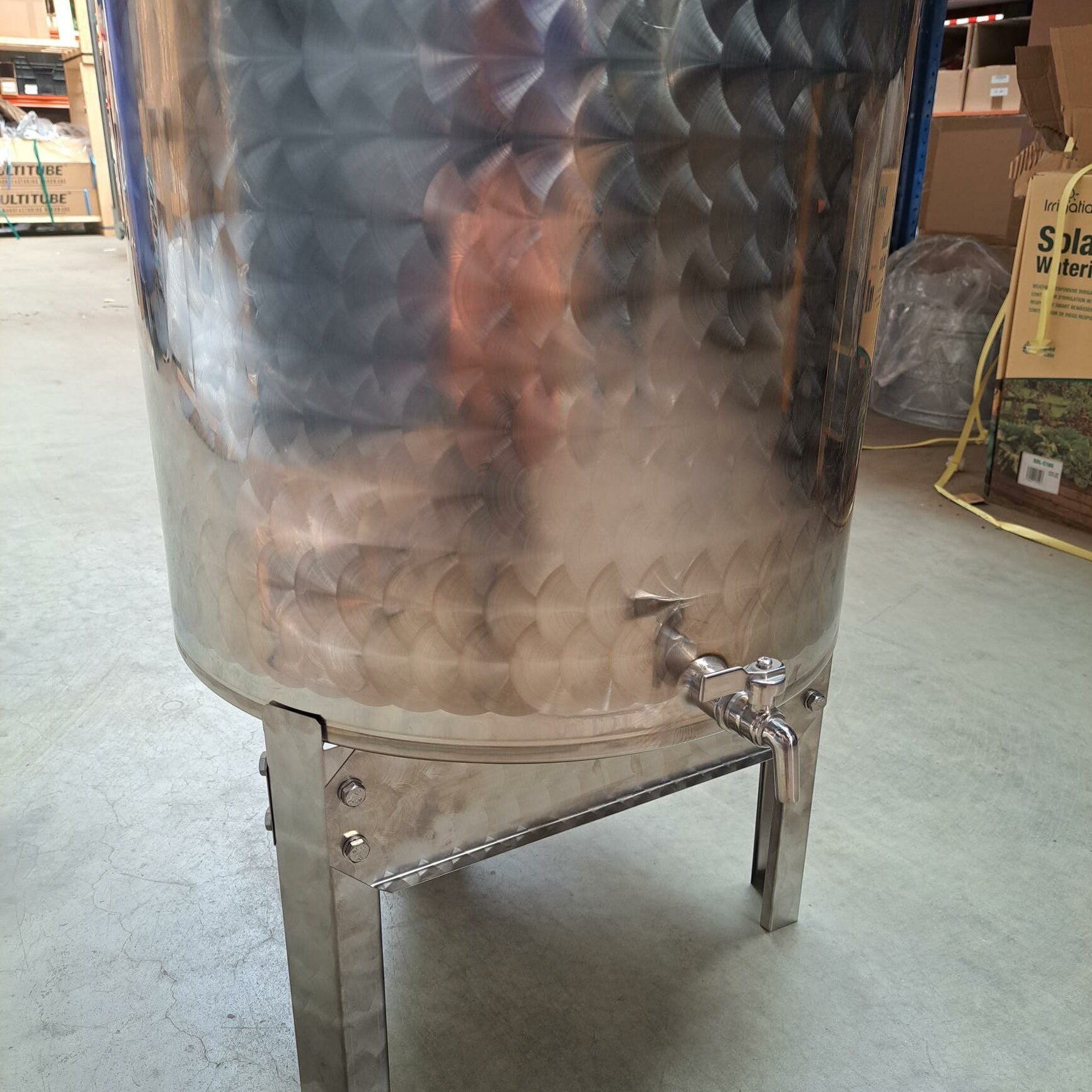 Base with legs Zottel in stainless steel for wine tanks 50-100 liters without legs