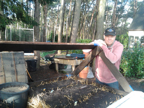 Peter Annaert moestuin in het bos in warme bedden